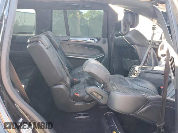 2017 Mercedes-Benz GLS 63 AMG с VIN 4JGDF7FE4HA774376, выставлен на аукционе Copart как лот 55956585 с пробегом Не указан миль и Списание • Salvage title. История ставок и продаж доступна на DreamBid. Изображение 11.