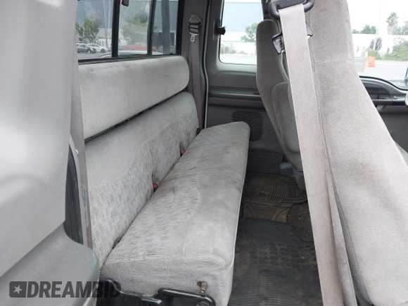 1999 Ford F-250 XL с VIN 1FTNX20L2XEC79228, выставлен на аукционе IAAI как лот 40369897 с пробегом 256 289 миль миль и . История ставок и продаж доступна на DreamBid. Изображение 8.