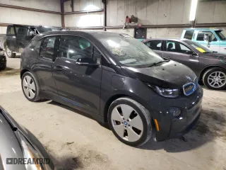 2015 BMW i3 with VIN WBY1Z4C57FV504564, listed as a Copart auction lot 37038723 with 0 mi miles. Bid and sale history available at carsss.com. Image 4.