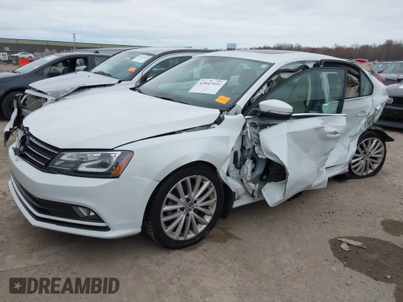 2016 Volkswagen Jetta Sedan 1.8T SEL with VIN 3VWL07AJXGM214382, listed as a IAAI auction lot 42042424 with 1 mi miles. Bid and sale history available at carsss.com. Image 17.