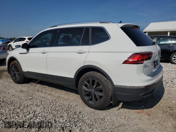2024 Volkswagen Tiguan SE with VIN 3VV3B7AX8RM067341, listed as a Copart auction lot 59422165 with 12,464 mi miles and Salvage title. Bid and sale history available at DreamBid. Image 2.