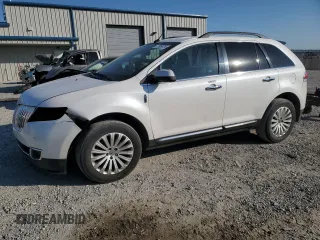 2011 Lincoln MKX z VIN 2LMDJ6JK0BBJ34056, wystawiony jako Copart lot #77958124 z przebiegiem 213 173 mil mil oraz Szkoda całkowita • Salvage title. Historia ofert i sprzedaży dostępna na DreamBid. Obrazek 1.