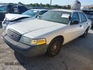 2000 Ford Crown Victoria Police Interceptor z VIN 2FAFP71W7YX104263, wystawiony jako IAAI lot #42442496 z przebiegiem 153 064 mil mil oraz . Historia ofert i sprzedaży dostępna na DreamBid. Obrazek 17.
