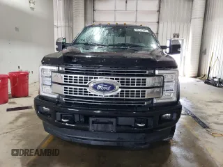 2018 Ford F-350 XL with VIN 1FT8W3BT8JEC75422, listed as a Copart auction lot 53112185 with 97,826 mi miles and Salvage Title. Bid and sale history available at DreamBid. Image 5.