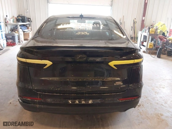 2020 Ford Fusion SE with VIN 3FA6P0HD3LR167749, listed as a IAAI auction lot 41996900 with 105,831 mi miles. Bid and sale history available at carsss.com. Image 16.