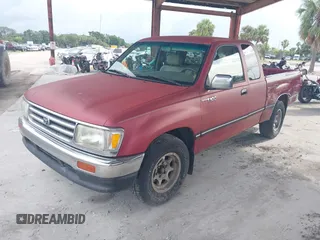 1997 Toyota T100 DX z VIN JT4TN12D4V0029402, wystawiony jako IAAI lot #42397862 z przebiegiem 279 151 mil mil oraz . Historia ofert i sprzedaży dostępna na DreamBid. Obrazek 2.