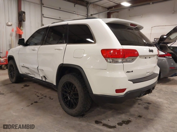 2015 Jeep Grand Cherokee Altitude with VIN 1C4RJFAG2FC905673, listed as a IAAI auction lot 41334271 with 160,531 mi miles. Bid and sale history available at carsss.com. Image 3.