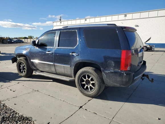 2007 Cadillac Escalade with VIN 1GYFK63877R218221, listed as a Copart auction lot 43398975 with 0 mi miles and Salvage Title. Bid and sale history available at carsss.com. Image 2.