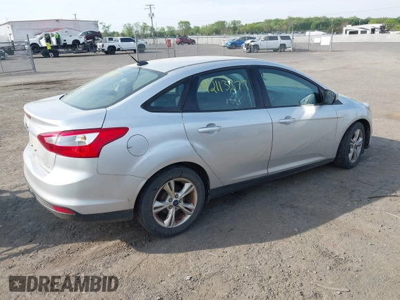 2014 Ford Focus SE with VIN 1FADP3F27EL396785, listed as a IAAI auction lot 42113377 with 147,851 mi miles. Bid and sale history available at carsss.com. Image 4.