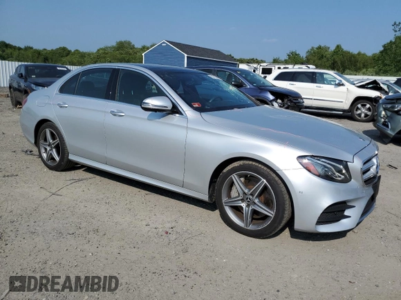 2019 Mercedes-Benz E 300 with VIN WDDZF4KB2KA552601, listed as a Copart auction lot 60702415 with 43,207 mi miles and Salvage title. Bid and sale history available at DreamBid. Image 4.