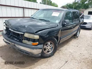 2001 Chevrolet Suburban LS z VIN 3GNEC16T71G254622, wystawiony jako IAAI lot #42115442 z przebiegiem Nie podano mil oraz . Historia ofert i sprzedaży dostępna na DreamBid. Obrazek 2.
