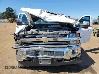 2019 Chevrolet Silverado 3500HD LTZ with VIN 1GC4KXEY4KF100539, listed as a Copart auction lot 48533115 with 117,369 mi miles and Salvage Title. Bid and sale history available at carsss.com. Image 12.
