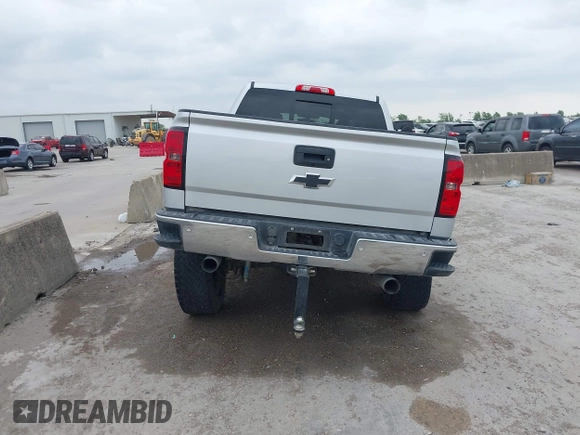 2015 Chevrolet Silverado 1500 LT with VIN 3GCUKREC8FG490856, listed as a IAAI auction lot 42067589 with 121,120 mi miles. Bid and sale history available at carsss.com. Image 16.