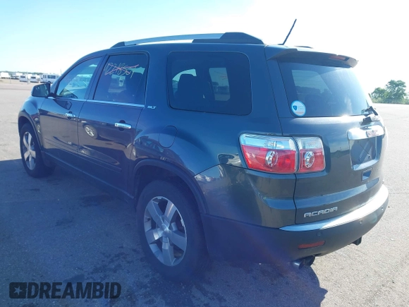 2012 GMC Acadia SLT1 z VIN 1GKKVREDXCJ284024, wystawiony jako IAAI lot #42337904 z przebiegiem 152 501 mil mil oraz . Historia ofert i sprzedaży dostępna na DreamBid. Obrazek 3.