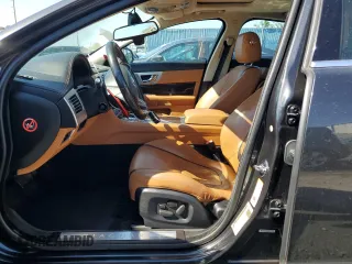 2012 Jaguar XF Portfolio with VIN SAJWA0HB4CLS35664, listed as a Copart auction lot 53427265 with 98,731 mi miles and Salvage Title. Bid and sale history available at carsss.com. Image 7.