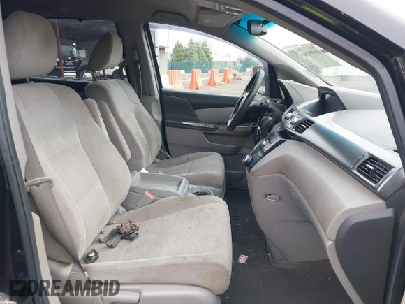 2012 Honda Odyssey EX with VIN 5FNRL5H46CB096547, listed as a IAAI auction lot 41919700 with 165,882 mi miles and . Bid and sale history available at carsss.com. Image 5.