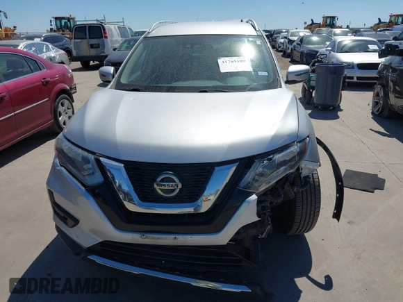 2019 Nissan Rogue SV with VIN KNMAT2MT3KP525172, listed as a IAAI auction lot 41765109 with 110,411 mi miles. Bid and sale history available at carsss.com. Image 12.