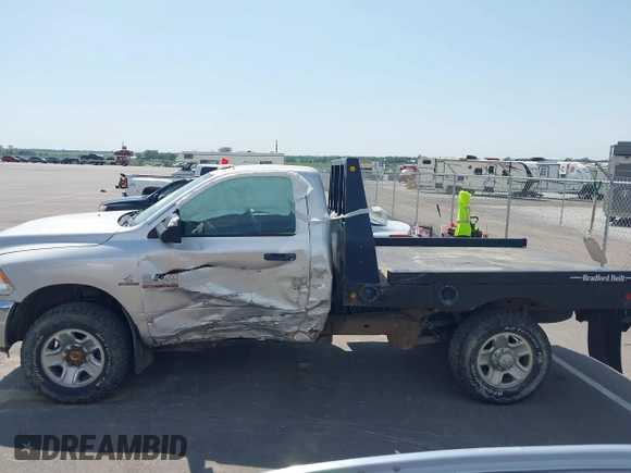 2016 Ram 2500 with VIN 3C6MR5AL3GG227919, listed as a IAAI auction lot 42507709 with 160,114 mi miles and . Bid and sale history available at DreamBid. Image 14.