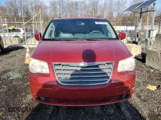 2009 Chrysler Town & Country Touring with VIN 2A8HR54149R568014, listed as a Copart auction lot 43071345 with 143,541 mi miles and Salvage Title. Bid and sale history available at DreamBid. Image 5.