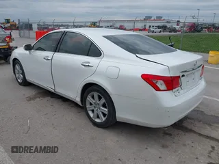 2008 Lexus ES 350 with VIN JTHBJ46G282183370, listed as a IAAI auction lot 42011306 with 230,946 mi miles. Bid and sale history available at carsss.com. Image 3.