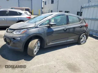 2020 Chevrolet Bolt EV LT z VIN 1G1FW6S03L4147492, wystawiony jako Copart lot #64998645 z przebiegiem 52 653 mil mil oraz Czysty tytuł • Clean title. Historia ofert i sprzedaży dostępna na DreamBid. Obrazek 1.