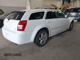 2006 Dodge Magnum SXT with VIN 2D4GZ47V56H344931, listed as a IAAI auction lot 41301668 with 132,916 mi miles and . Bid and sale history available at DreamBid. Image 4.