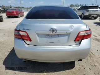 2008 Toyota Camry LE z VIN 4T1BK46KX8U063917, wystawiony jako Copart lot #52848205 z przebiegiem 168 993 mil mil oraz Czysty tytuł • Clean title. Historia ofert i sprzedaży dostępna na DreamBid. Obrazek 6.