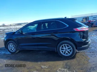 2021 Ford Edge SEL with VIN 2FMPK4J96MBA56084, listed as a IAAI auction lot 41637629 with 31,915 mi miles. Bid and sale history available at carsss.com. Image 14.