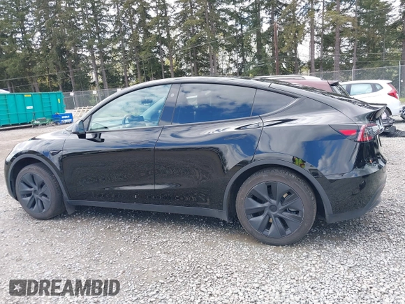 2024 Tesla Model Y with VIN 7SAYGDED3RF119101, listed as a IAAI auction lot 42019817 with 35,714 mi miles and . Bid and sale history available at DreamBid. Image 14.