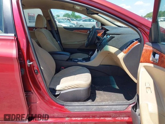 2013 Hyundai Sonata GLS with VIN 5NPEB4AC2DH741372, listed as a IAAI auction lot 42141637 with 213,493 mi miles and . Bid and sale history available at carsss.com. Image 5.