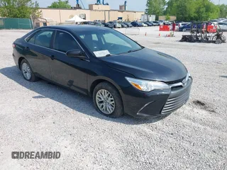 2017 Toyota Camry XLE z VIN 4T1BF1FK7HU281879, wystawiony jako IAAI lot #42108422 z przebiegiem 174 648 mil mil oraz . Historia ofert i sprzedaży dostępna na DreamBid. Obrazek 1.