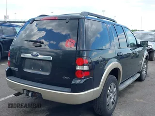 2008 Ford Explorer Eddie Bauer z VIN 1FMEU74E18UA93782, wystawiony jako IAAI lot #42219971 z przebiegiem 166 273 mil mil oraz . Historia ofert i sprzedaży dostępna na DreamBid. Obrazek 4.