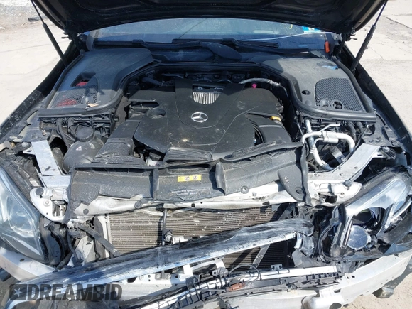 2018 Mercedes-Benz E 400 z VIN WDD1J6GBXJF013855, wystawiony jako IAAI lot #41776146 z przebiegiem 111 021 mil mil oraz . Historia ofert i sprzedaży dostępna na DreamBid. Obrazek 10.