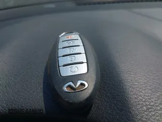 2017 Infiniti Q60 Sport с VIN JN1EV7EK5HM362679, выставлен на аукционе IAAI как лот 42263800 с пробегом Не указан миль и . История ставок и продаж доступна на DreamBid. Изображение 11.