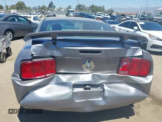 2006 Ford Mustang Standard with VIN 1ZVHT80N965123387, listed as a IAAI auction lot 40025808 with 134,269 mi miles. Bid and sale history available at carsss.com. Image 6.