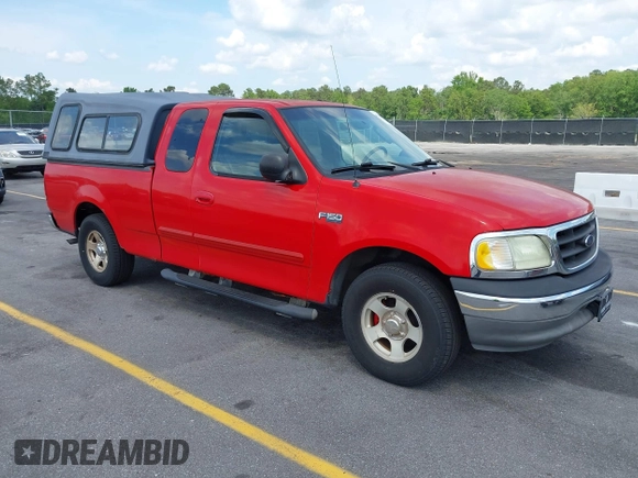 2003 Ford F-150 XL with VIN 1FTRX17243NA84413, listed as a IAAI auction lot 42132813 with 190,715 mi miles. Bid and sale history available at carsss.com. Image 1.