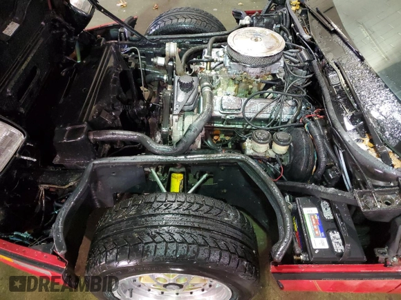 1984 Chevrolet Corvette z VIN 1G1AY0789E5120004, wystawiony jako Copart lot #45054405 z przebiegiem 43 294 mil mil oraz Czysty tytuł • Clean title. Historia ofert i sprzedaży dostępna na DreamBid. Obrazek 11.