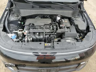 2024 Hyundai Kona SEL с VIN KM8HC3AB7RU136803, выставлен на аукционе Copart как лот 52262005 с пробегом 21 837 миль миль и Списание • Salvage title. История ставок и продаж доступна на DreamBid. Изображение 12.