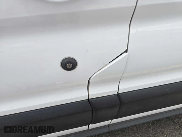 2020 Ford Transit Cargo с VIN 1FTBF4UG0LKB26146, выставлен на аукционе IAAI как лот 42789886 с пробегом 137 541 миль миль и . История ставок и продаж доступна на DreamBid. Изображение 25.