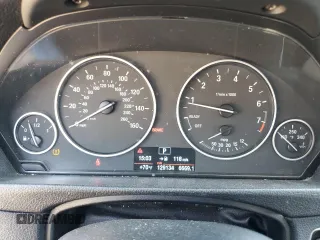 2013 BMW 3 Series 328i with VIN WBA3A5G53DNP25672, listed as a Copart auction lot 47184475 with 129,134 mi miles and Salvage Title. Bid and sale history available at carsss.com. Image 9.