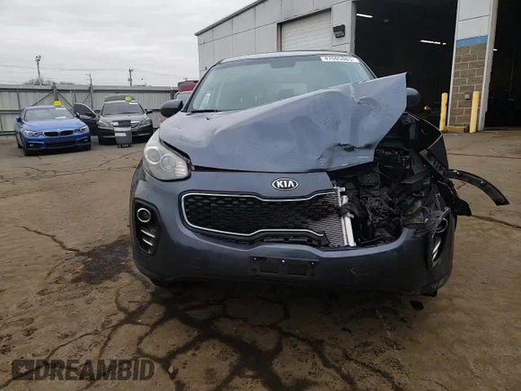 2018 Kia Sportage LX z VIN KNDPMCAC0J7377594, wystawiony jako Copart lot #47605865 z przebiegiem 155 398 mil mil oraz Szkoda całkowita • Salvage title. Historia ofert i sprzedaży dostępna na DreamBid. Obrazek 15.