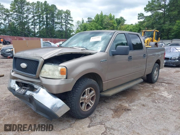 2006 Ford F-150 XLT z VIN 1FTPW12V26KD41974, wystawiony jako IAAI lot #42447667 z przebiegiem 153 884 mil mil oraz . Historia ofert i sprzedaży dostępna na DreamBid. Obrazek 2.