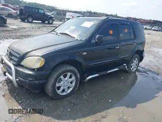 2001 Mercedes-Benz M 320/430/500 with VIN 4JGAB72E91A258881, listed as a IAAI auction lot 42685193 with Not provided miles and . Bid and sale history available at DreamBid. Image 2.