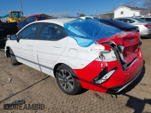 2022 Nissan Versa SV z VIN 3N1CN8EV0NL839211, wystawiony jako IAAI lot #41362397 z przebiegiem 7 670 mil mil oraz . Historia ofert i sprzedaży dostępna na DreamBid. Obrazek 3.