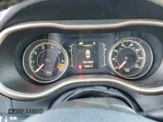 2014 Jeep Cherokee Latitude with VIN 1C4PJLCB5EW225528, listed as a Copart auction lot 41489995 with 172,391 mi miles and Salvage Title. Bid and sale history available at carsss.com. Image 9.