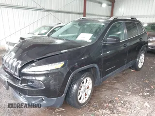 2014 Jeep Cherokee Latitude with VIN 1C4PJLCS2EW116959, listed as a IAAI auction lot 41926058 with 69,280 mi miles. Bid and sale history available at carsss.com. Image 17.
