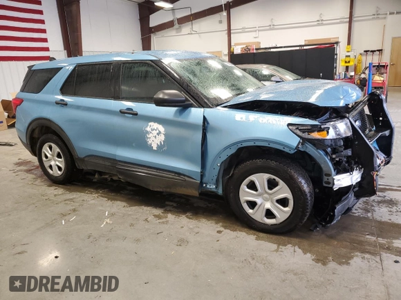 2022 Ford Police Interceptor Utility z VIN 1FM5K8AW1NNA09765, wystawiony jako Copart lot #71442844 z przebiegiem Nie podano mil oraz Szkoda całkowita • Salvage title. Historia ofert i sprzedaży dostępna na DreamBid. Obrazek 4.