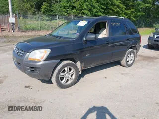 2008 Kia Sportage LX z VIN KNDJE723X87453910, wystawiony jako IAAI lot #42477959 z przebiegiem 127 073 mil mil oraz . Historia ofert i sprzedaży dostępna na DreamBid. Obrazek 2.