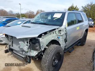 2024 Toyota 4Runner TRD Off Road with VIN JTERU5JR2R6304250, listed as a IAAI auction lot 41117579 with 1,352 mi miles and . Bid and sale history available at DreamBid. Image 17.