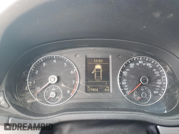 2015 Volkswagen Passat SE with VIN 1VWBS7A30FC004901, listed as a Copart auction lot 54556545 with 173,424 mi miles and Clean title. Bid and sale history available at DreamBid. Image 9.